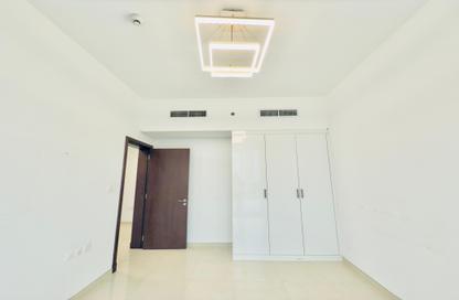 Apartment - 1 Bedroom - 2 Bathrooms for rent in Jumeirah Garden City - Al Satwa - Dubai