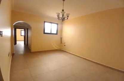 Apartment - 2 Bedrooms - 2 Bathrooms for rent in Al Zaafaran - Al Khabisi - Al Ain