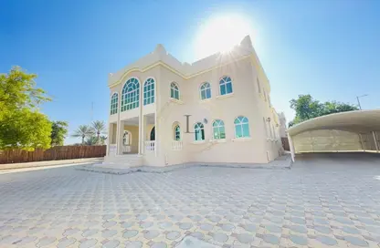 Villa - 4 Bedrooms - 5 Bathrooms for rent in Al Sarooj - Al Ain