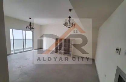 Apartment - 2 Bedrooms - 2 Bathrooms for rent in Al Jurf 2 - Al Jurf - Ajman Downtown - Ajman