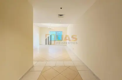 Apartment - 3 Bedrooms - 3 Bathrooms for rent in 21st Century Tower - Sheikh Zayed Road - Dubai