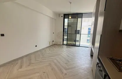 Apartment - 1 Bathroom for rent in Empire Residence - Jumeirah Village Circle - Dubai