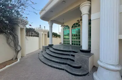 Villa - 5 Bedrooms - 6 Bathrooms for rent in Umm Suqeim 1 Villas - Umm Suqeim 1 - Umm Suqeim - Dubai