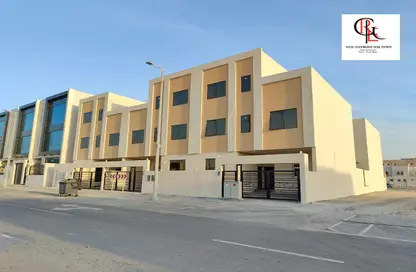 Villa - 4 Bedrooms - 5 Bathrooms for rent in Mohamed Bin Zayed Centre - Mohamed Bin Zayed City - Abu Dhabi