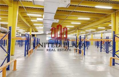 Warehouse - Studio for rent in Mussafah Industrial Area - Mussafah - Abu Dhabi