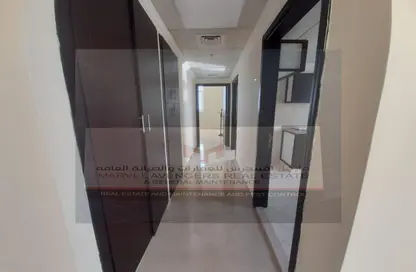 Apartment - 2 Bedrooms - 3 Bathrooms for rent in Shabiya - Mussafah - Abu Dhabi