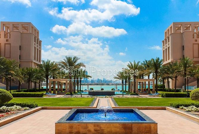 Apartment - 1 Bedroom - 2 Bathrooms for rent in Sarai Apartments - Palm Jumeirah - Dubai