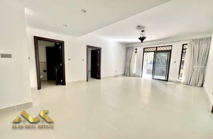 Apartment - 2 Bedrooms - 3 Bathrooms for rent in Reehan 2 - Reehan - Old Town - Dubai