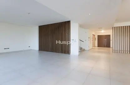 Villa - 4 Bedrooms - 5 Bathrooms for rent in West Yas - Yas Island - Abu Dhabi