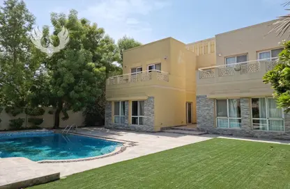 Villa - 4 Bedrooms - 5 Bathrooms for rent in Meadows 2 - Meadows - Dubai