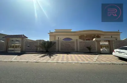 Villa - 5 Bedrooms - 5 Bathrooms for rent in Al Dhait South - Al Dhait - Ras Al Khaimah