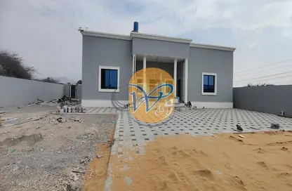 Villa - 3 Bedrooms - 5 Bathrooms for sale in Al Qusaidat - Ras Al Khaimah