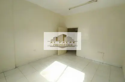 Apartment - 2 Bedrooms - 1 Bathroom for rent in New Al Taawun Road - Al Taawun - Sharjah