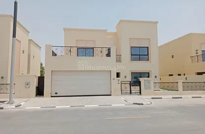 Villa - 4 Bedrooms - 6 Bathrooms for rent in Nad Al Sheba Villas - Nad Al Sheba 3 - Nad Al Sheba - Dubai