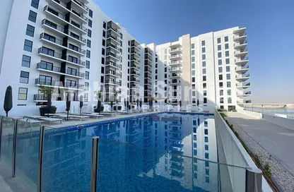 Apartment - 1 Bedroom - 1 Bathroom for rent in Waters Edge - Yas Island - Abu Dhabi