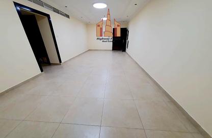 Apartment - 2 Bedrooms - 2 Bathrooms for rent in Muwailih Building - Muwaileh - Sharjah