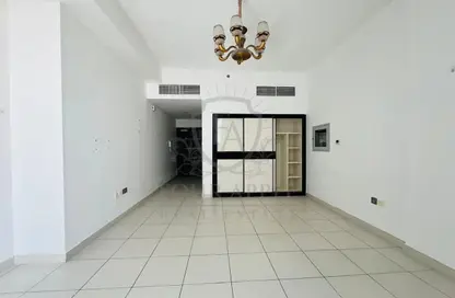 Apartment - 1 Bathroom for rent in Glitz 3 - Glitz - Dubai Studio City - Dubai