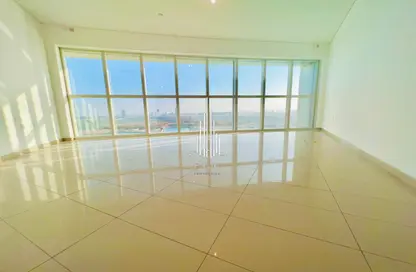 Apartment - 2 Bedrooms - 3 Bathrooms for rent in RAK Tower - Marina Square - Al Reem Island - Abu Dhabi