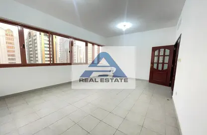 Apartment - 2 Bedrooms - 2 Bathrooms for rent in Al Falah Street - City Downtown - Abu Dhabi