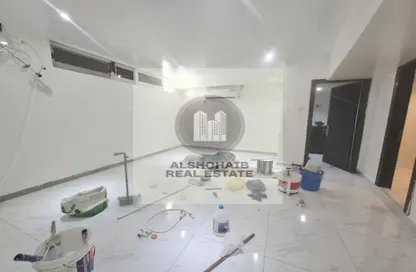 Apartment - 1 Bathroom for rent in Muroor Area - Abu Dhabi