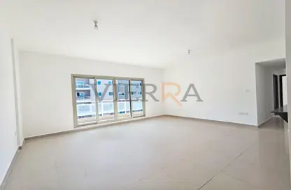 Apartment - 2 Bedrooms - 2 Bathrooms for sale in Tower 22 - Al Reef Downtown - Al Reef - Abu Dhabi