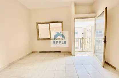 Apartment - 2 Bedrooms - 1 Bathroom for rent in Muwailih Building - Muwaileh - Sharjah