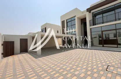 Villa - 4 Bedrooms - 6 Bathrooms for rent in Nad Al Dhabi - Al Jubail Island - Abu Dhabi