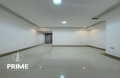 Apartment - 1 Bathroom for rent in Al Bateen Airport - Muroor Area - Abu Dhabi