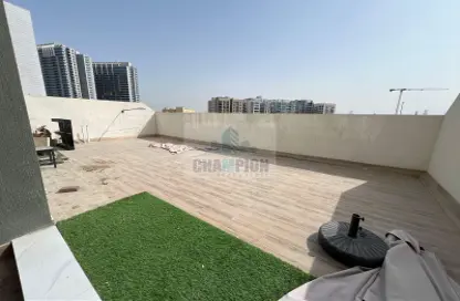 Apartment - 1 Bedroom - 2 Bathrooms for rent in Dubai Land Residence Complex - Dubai