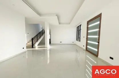 Villa - 5 Bedrooms - 5 Bathrooms for rent in Al Aweer 1 - Al Aweer - Dubai