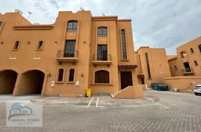 Apartment - 1 Bedroom - 1 Bathroom for rent in Ministries Complex - Khalifa Park - Eastern Road - Abu Dhabi