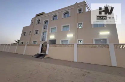 Apartment - 3 Bedrooms - 3 Bathrooms for rent in Baniyas East - Baniyas - Abu Dhabi