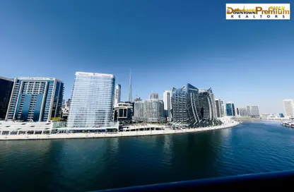 Apartment - 1 Bedroom - 2 Bathrooms for rent in Royal Continental Suites - Business Bay - Dubai