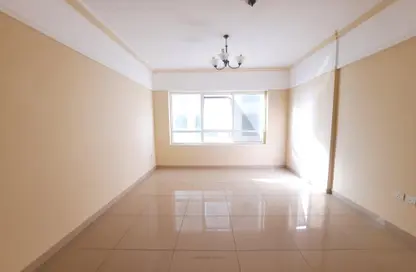 Apartment - 1 Bedroom - 2 Bathrooms for rent in Sharjah 555 Tower - Al Khan Corniche - Al Khan - Sharjah