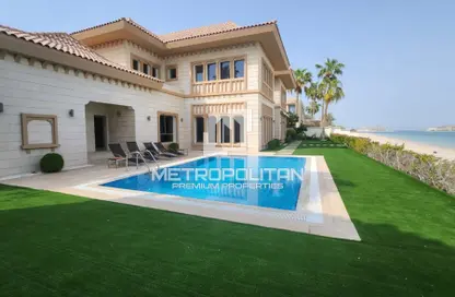 Villa - 5 Bedrooms - 7 Bathrooms for rent in Signature Villas Frond E - Signature Villas - Palm Jumeirah - Dubai