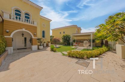 Villa - 3 Bedrooms - 4 Bathrooms for sale in Legacy - Jumeirah Park - Dubai