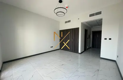 Apartment - 1 Bathroom for rent in Rukan Tower - Dubai Land - Dubai