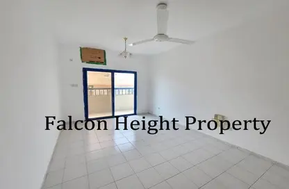 Apartment - 2 Bedrooms - 2 Bathrooms for rent in Dar Al Majaz - Jamal Abdul Nasser Street - Al Majaz - Sharjah