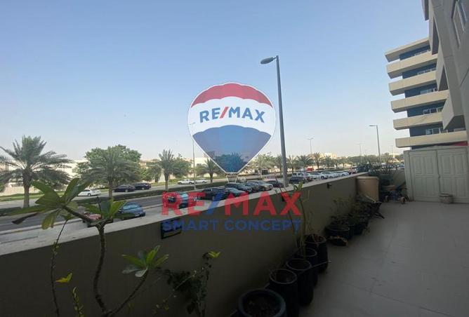 Apartment - 2 Bedrooms - 2 Bathrooms for rent in Tower 13 - Al Reef Downtown - Al Reef - Abu Dhabi