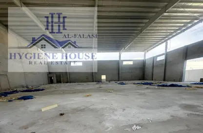 Warehouse - Studio - 2 Bathrooms for rent in Umm Al Thuoob - Umm Al Quwain