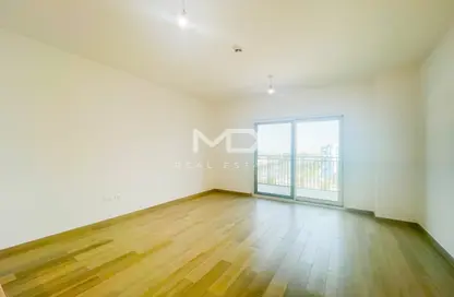 Apartment - 3 Bedrooms - 4 Bathrooms for sale in Waters Edge - Yas Island - Abu Dhabi