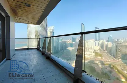 Apartment - 4 Bedrooms - 5 Bathrooms for rent in Baynuna Tower 2 - Corniche Road - Abu Dhabi