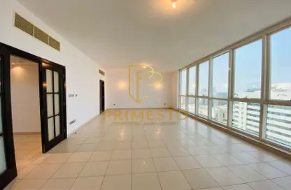 Apartment - 3 Bedrooms - 4 Bathrooms for rent in Al Najda Street - Abu Dhabi