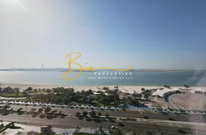 Office Space - Studio - 6 Bathrooms for rent in 3 Sails Tower - Corniche Road - Abu Dhabi