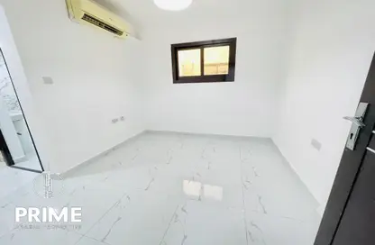 Apartment - 1 Bathroom for rent in Muroor Area - Abu Dhabi