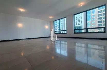 Apartment - 3 Bedrooms - 4 Bathrooms for rent in Liwa Centre Towers - Hamdan Street - Abu Dhabi