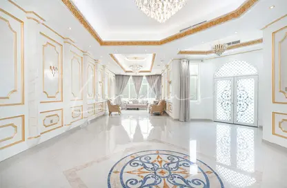 Villa - 5 Bedrooms for rent in Al Aweer 1 - Al Aweer - Dubai