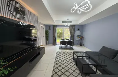 Villa - 2 Bedrooms - 3 Bathrooms for rent in Springs 9 - The Springs - Dubai