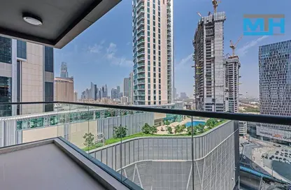 Apartment - 1 Bedroom - 2 Bathrooms for rent in Dunya Tower - Burj Khalifa Area - Downtown Dubai - Dubai