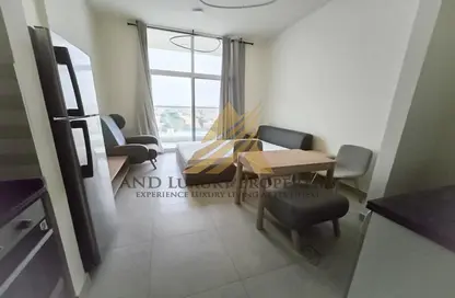 Apartment - 1 Bathroom for rent in Azizi Plaza - Al Furjan - Dubai